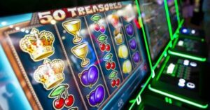 when is the best time to play slot machines online